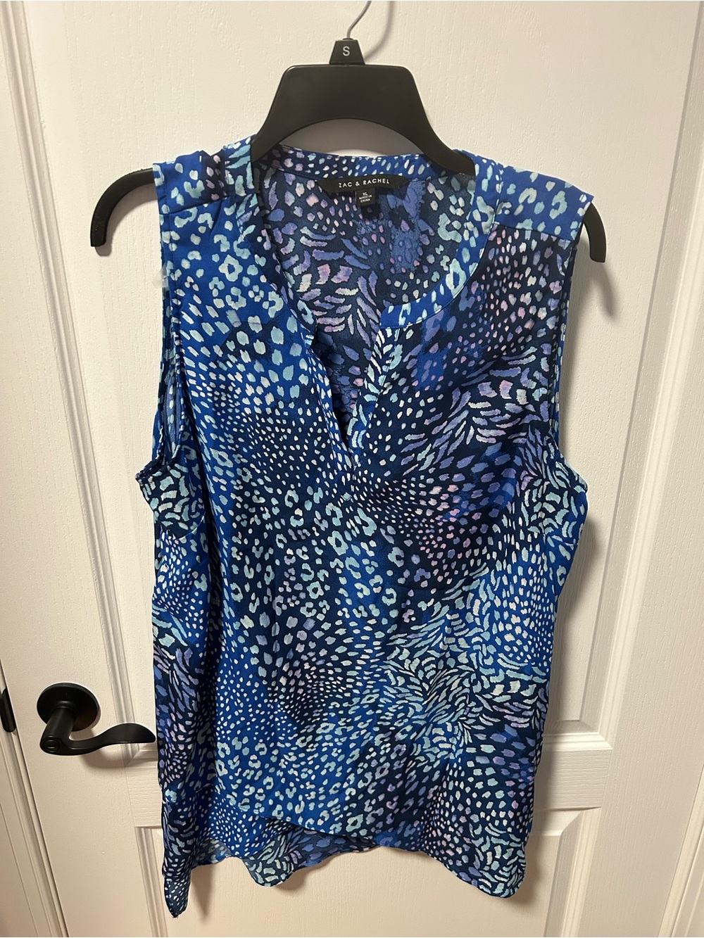 Zac & Rachel Blue Multi-Print Sleeveless V-Neck Camisole